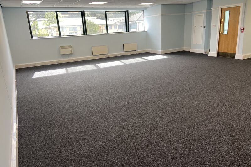 Modern Offices - Long Hanborough - 913 sq ft (85 sq m) - TO LET