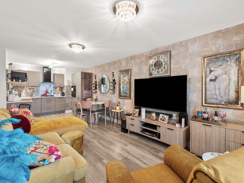 Crown Crescent, Larbert, FK5 4XP