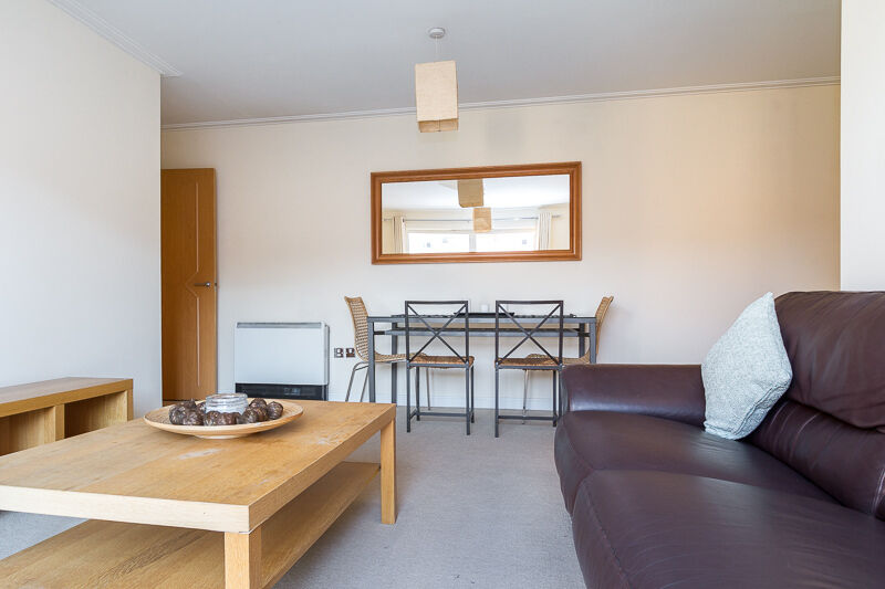 CENTURY WHARF CARDIFF BAY FURNISHED TWO BEDROOM APARTMENT