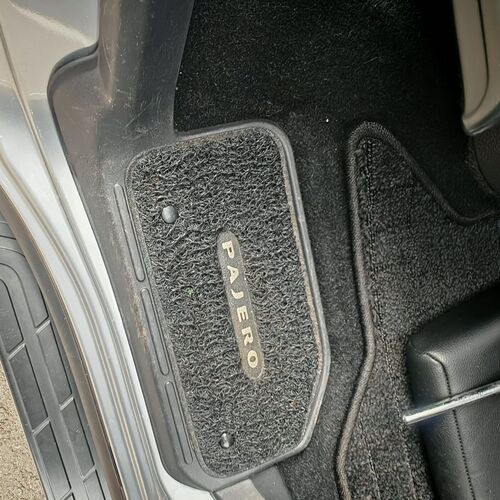 MITSHUBISHI Pajero Shogun 3.8 V6 2012 - Petrol Euro5 Ulez Compliant