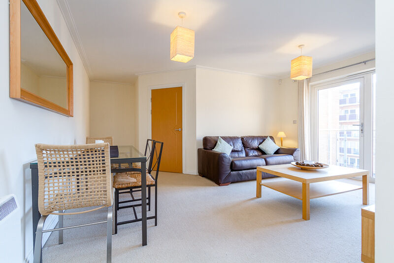 CENTURY WHARF CARDIFF BAY FURNISHED TWO BEDROOM APARTMENT