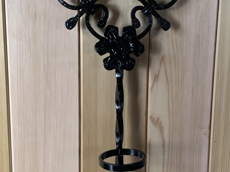 Flower Holder FH09 £60