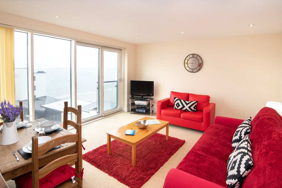 10 Floor Overlooking the Bay -  1 Bedroom 4 Stars ****