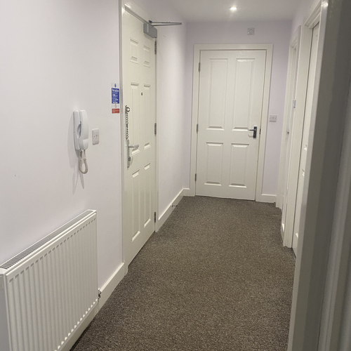 QUEENSWAY, BLETCHLEY - 2 BEDROOMS