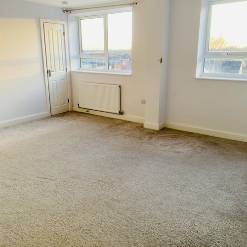 QUEENSWAY, BLETCHLEY - 1 BEDROOM