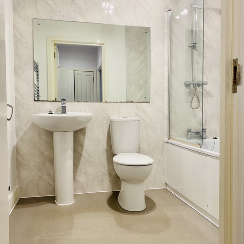 Queensway, Bletchley - Two Bedroom Apartment