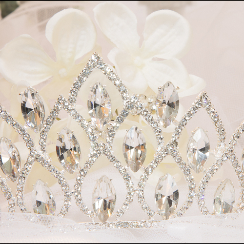 Tiara/Crown