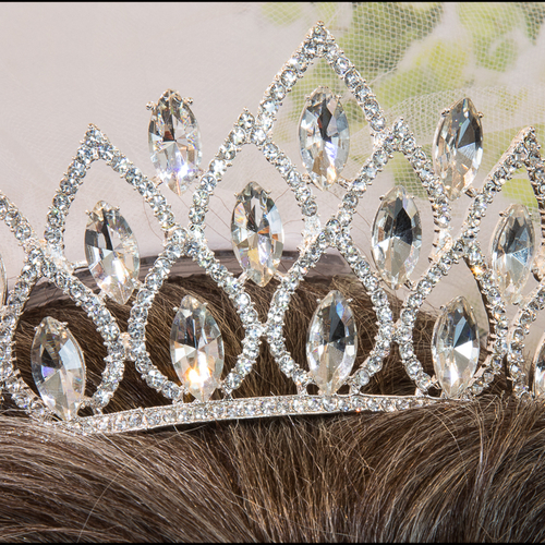 Tiara/Crown