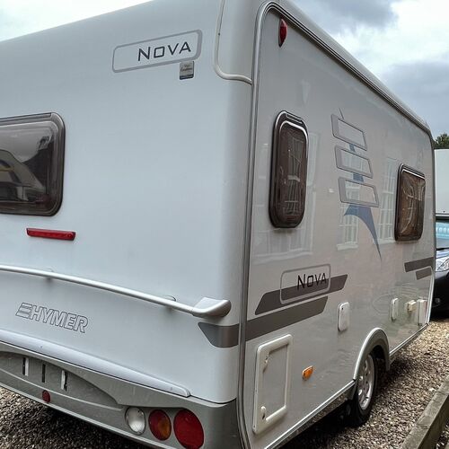 10/2005 Hymer Nova 392 Luxury Caravan 2 Berth Motor Mover Air Awning CRIS Reg RARE!