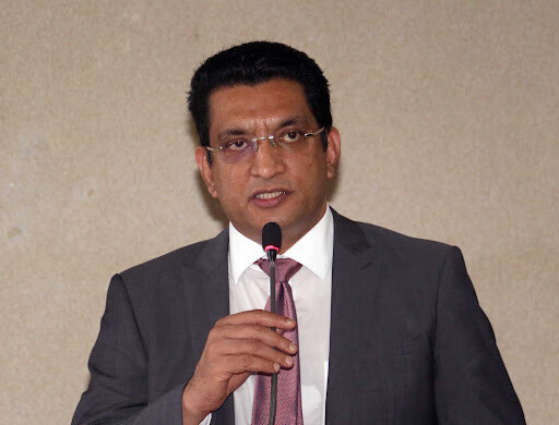 நாட்டில் முஸ்லிம்கள் 10 வீதமாக இருக்கையில் கொரோனாவால் இறப்போர் 40 வீதம்  - நீதி அமைச்சர் அலி சப்ரி