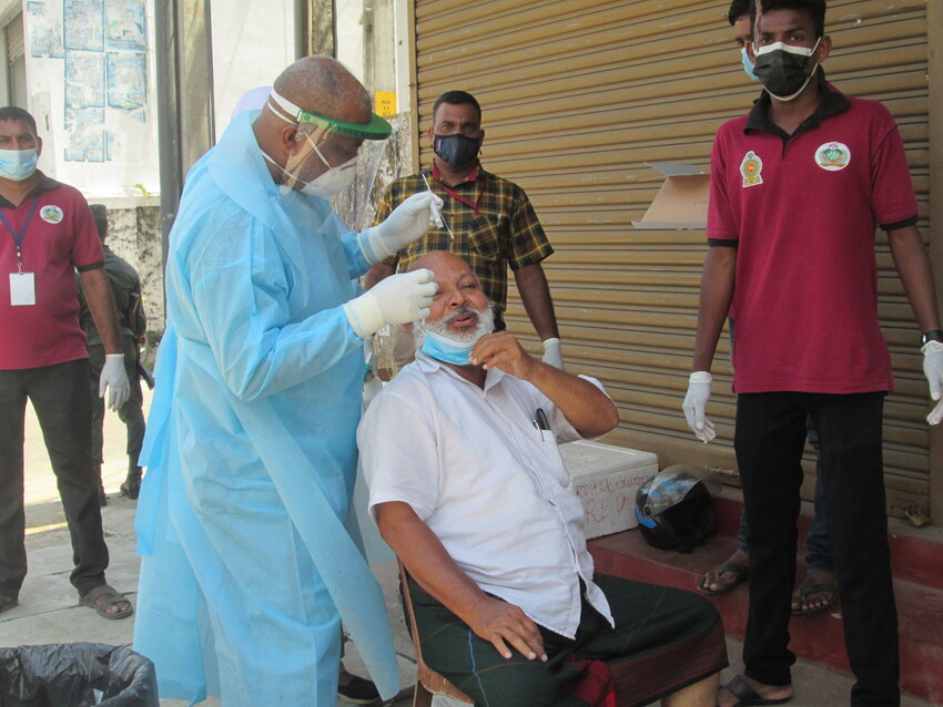 கல்முனையில் பி.சி.ஆர் பரிசோதனை