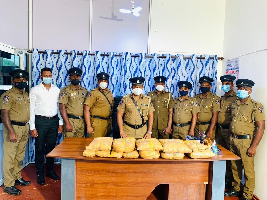 மன்னார் பேசாலையில் கேரளா கஞ்சா கைப்பற்றப்பட்டது