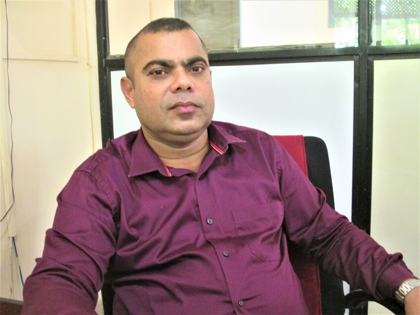 புதிய தலைவராக பைஸர்