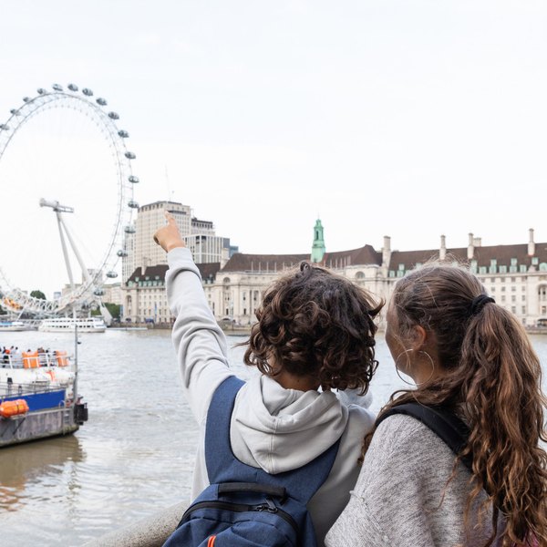 Льгота на раннее получение вида на жительство для молодых людей в возрасте от 18 до 24 лет