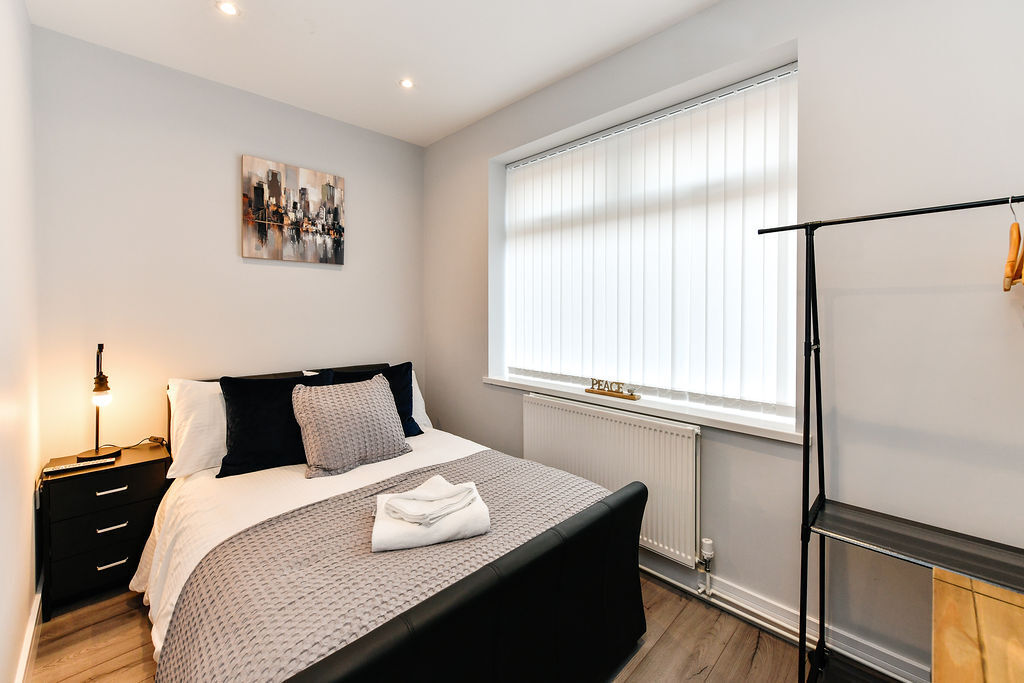 The Teify Bungalow, Swansea (Family & Dog Friendly, with Hot Tub) 4