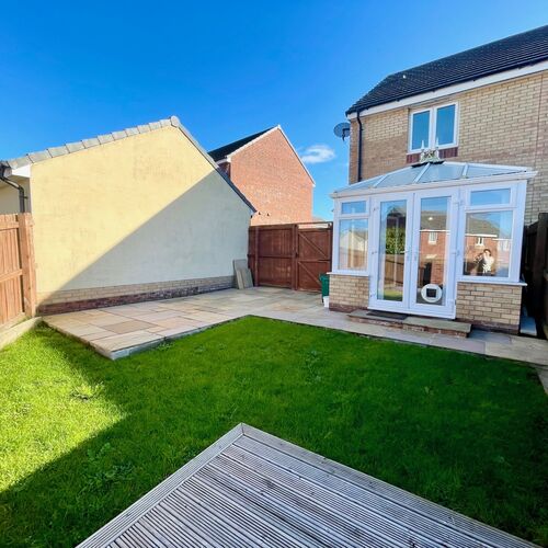 Lonydd Glas, Llanharan, CF72 9FW