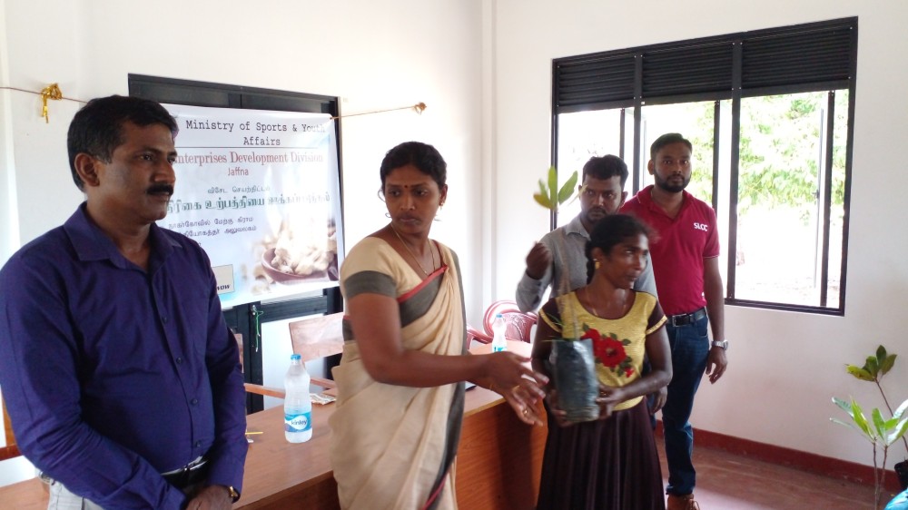 நாகர்கோவில் மேற்கு மற்றும் அம்பன் மக்களுக்கு மரமுந்திரிகை கன்றுகள் வழங்கிவைப்பு