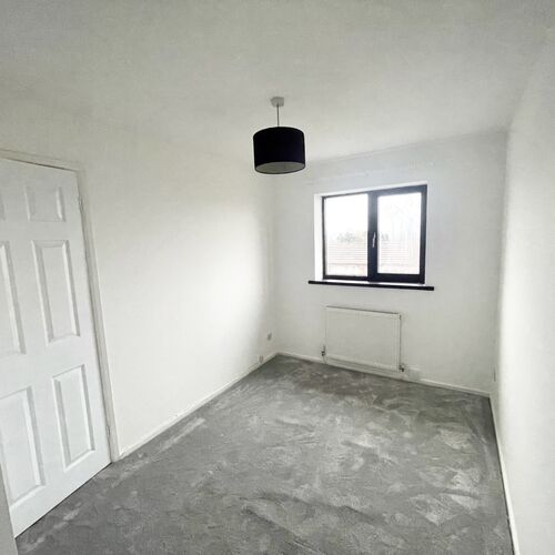 15 Ffordd Trecastle, Llanharry, CF72 9ND