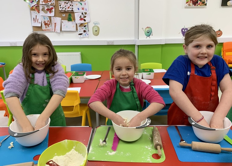 Fun Little Foodies Primary children’s cooking classes North East