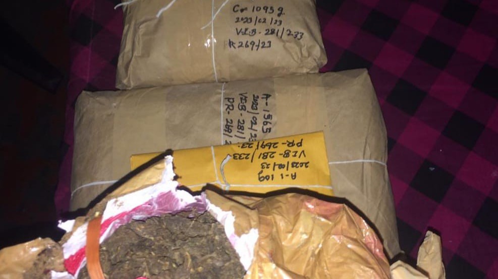 கஞ்சாவுடன் பெண் கைது