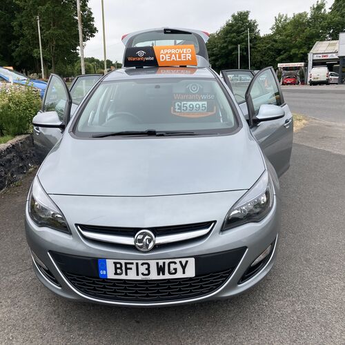 2013 (13) Vauxhall Astra 1.6i ENERGY 5 Door Linden Motors Used Cars