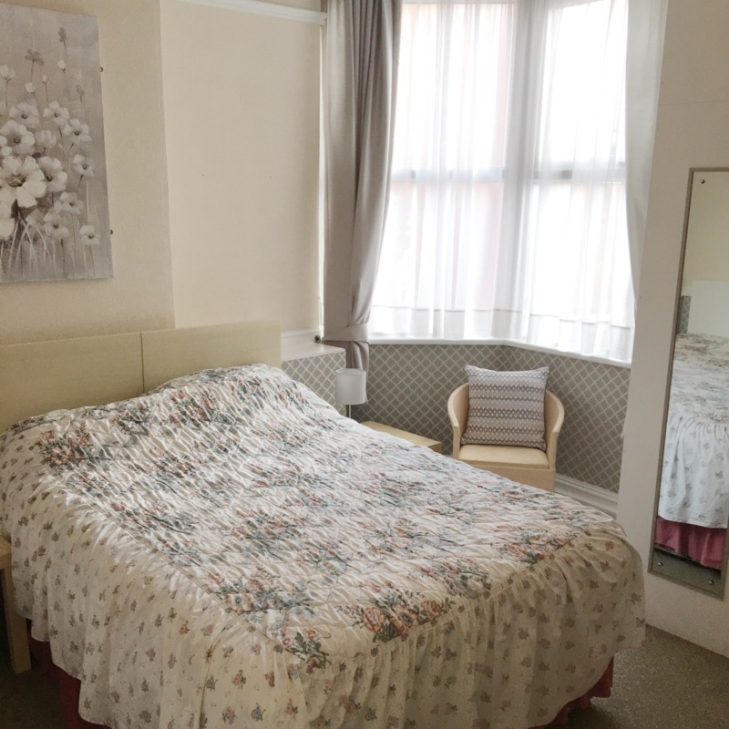 cheap hotel Leicester budget b&b