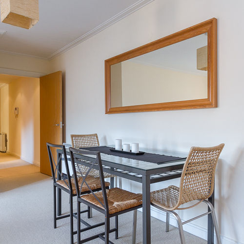 CENTURY WHARF CARDIFF BAY FURNISHED TWO BEDROOM APARTMENT