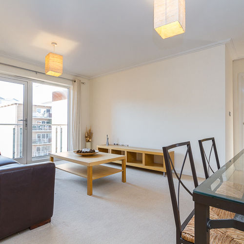 CENTURY WHARF CARDIFF BAY FURNISHED TWO BEDROOM APARTMENT