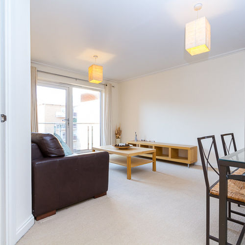 CENTURY WHARF CARDIFF BAY FURNISHED TWO BEDROOM APARTMENT