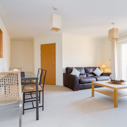 CENTURY WHARF CARDIFF BAY FURNISHED TWO BEDROOM APARTMENT