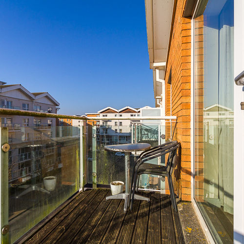 CENTURY WHARF CARDIFF BAY FURNISHED TWO BEDROOM APARTMENT