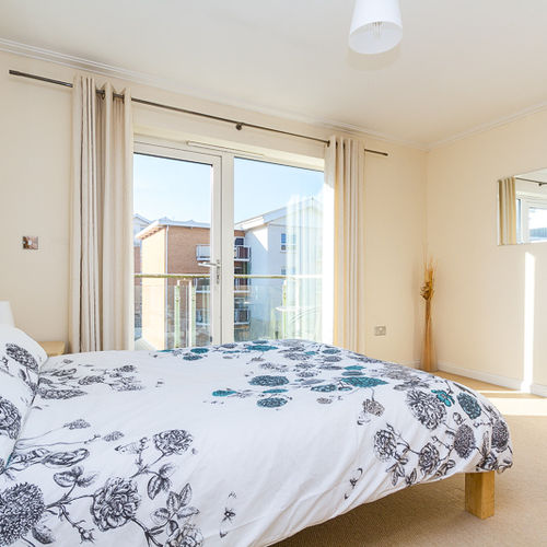 CENTURY WHARF CARDIFF BAY FURNISHED TWO BEDROOM APARTMENT