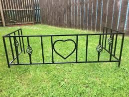 Grave surround example GS02