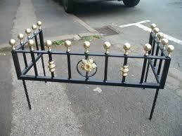 Grave surround example GS03