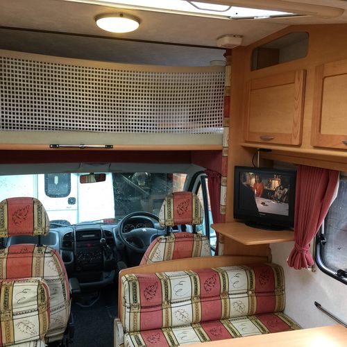 Elddis Compass Avantgarde 100 LUX - 2004 Model - 5 Berth Motorhome Peugeot Boxer