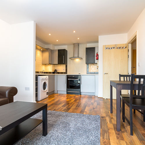 LANDMARK PLACE CARDIFF CITY CENTRE FULLY FURNISHED ONE BEDROOM APARTMENT