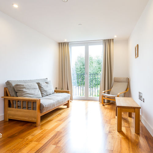 HAYES APARTMENTS CARDIFF CITY CENTRE FURNISHED ONE BEDROOM APARTMENT