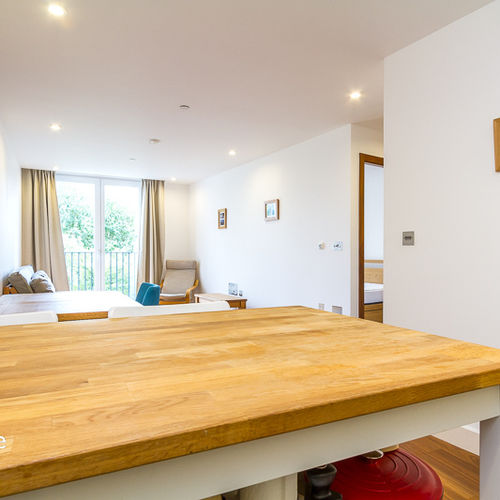 HAYES APARTMENTS CARDIFF CITY CENTRE FURNISHED ONE BEDROOM APARTMENT