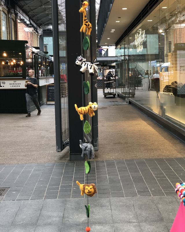 Safari Garland