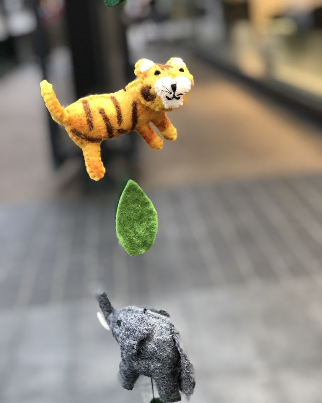 Safari Garland