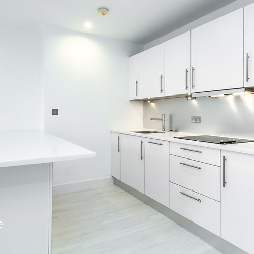 HAYES APARTMENTS CARDIFF CITY CENTRE FURNISHED TWO BEDROOM APARTMENT