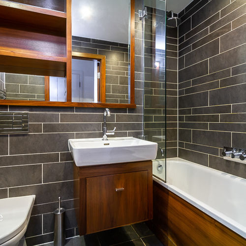 HAYES APARTMENTS CARDIFF CITY CENTRE FURNISHED TWO BEDROOM APARTMENT