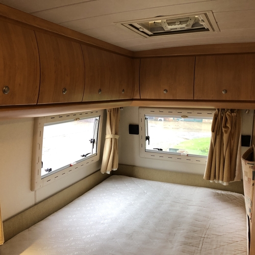 Hobby 700 Motorhome Fixed Bed 5 Berth Tag Axle 4.5t RHD Fiat Ducato 2.8 JTD