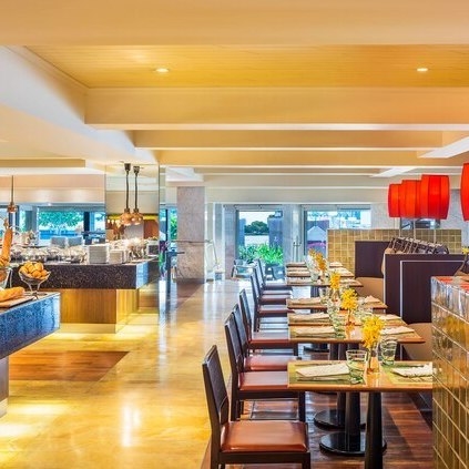 Royal Orchid Sheraton Hotel & Towers