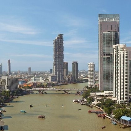 Royal Orchid Sheraton Hotel & Towers