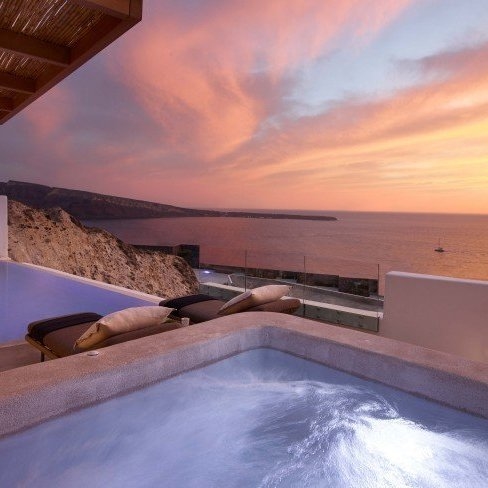 Santo Maris Oia Luxury Suites & Spa