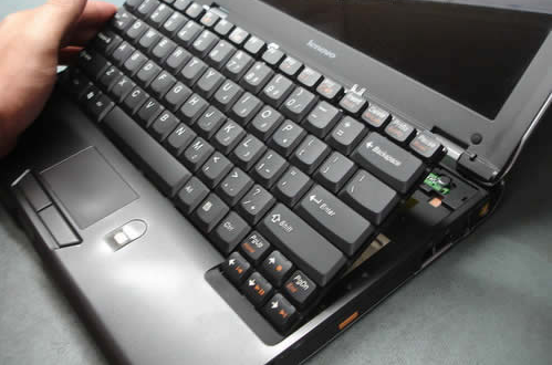 Lenovo 3000 podniesienie klawiatury