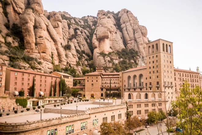 Escursione al Monastero di Montserrat da Barcellona