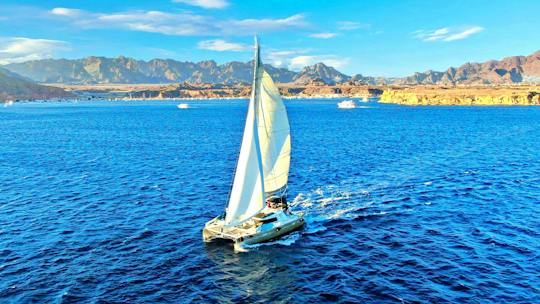 Crucero en catamarán por el Mar Rojo en grupo reducido con destino a Ras Mohamed