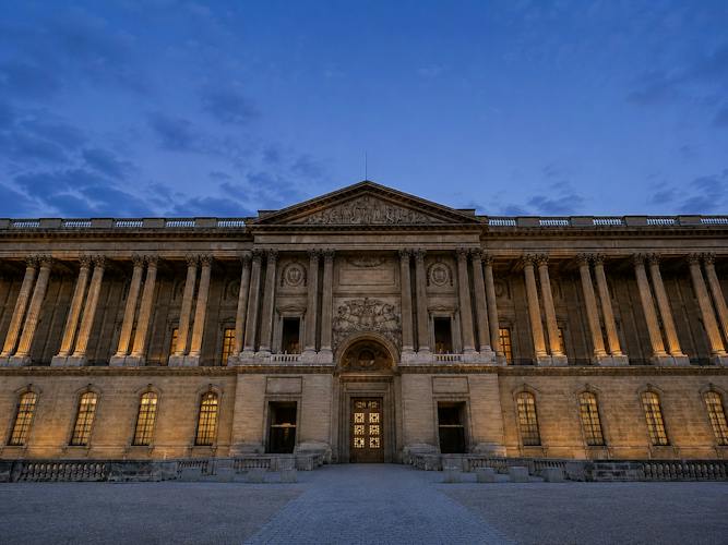 Visita guiada a pie por París: historia oculta y leyendas